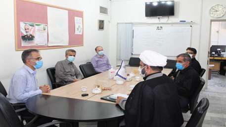  تبریک مسئولین مؤسسات خیریه سلامت به پزشکان شبکه بهداشت و درمان دامغان به مناسبت روز پزشک